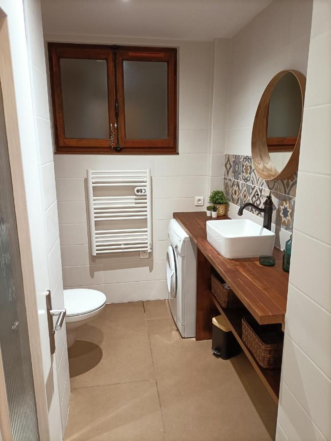Appartement T1 bis 35m2 ANNECY proche centre ville - Bed and Breakfast