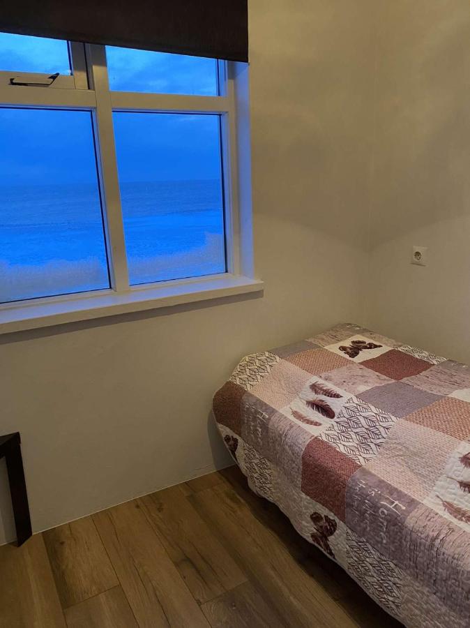 Single Room with Shared Bathroom