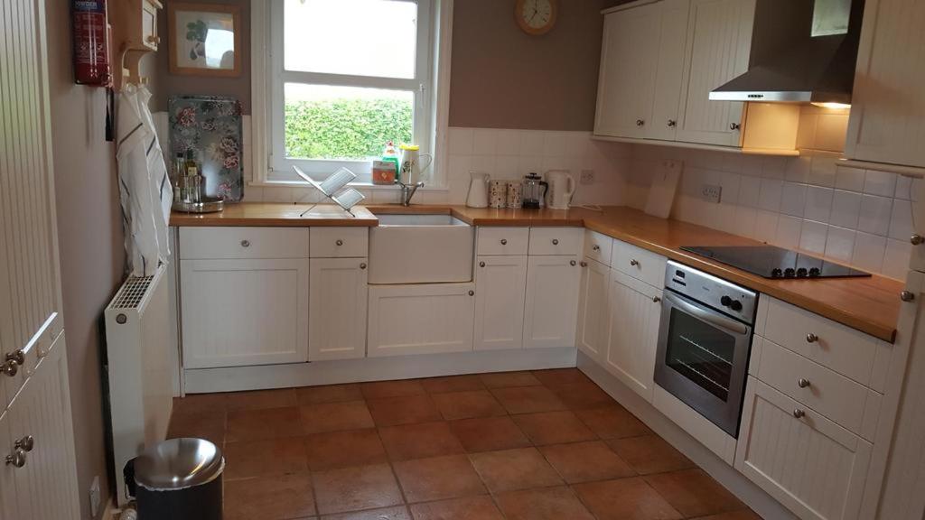 Barcloy Honey House - Bed and Breakfast