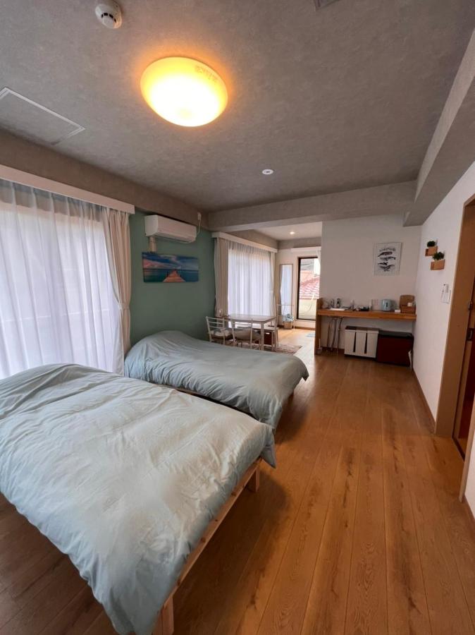 Habitación Triple con ducha