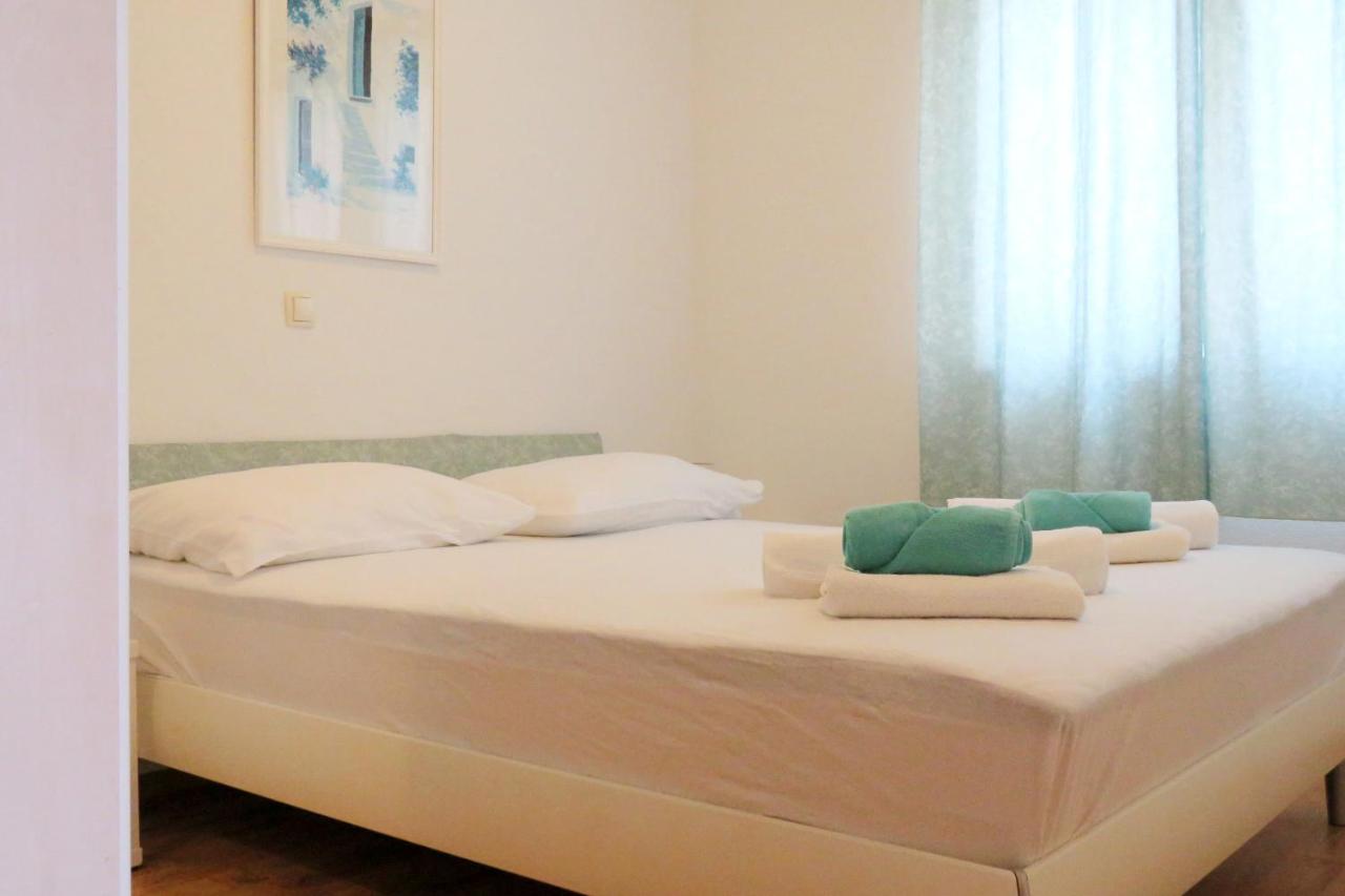 One-Bedroom Apartment with Terrace (4 Adults)