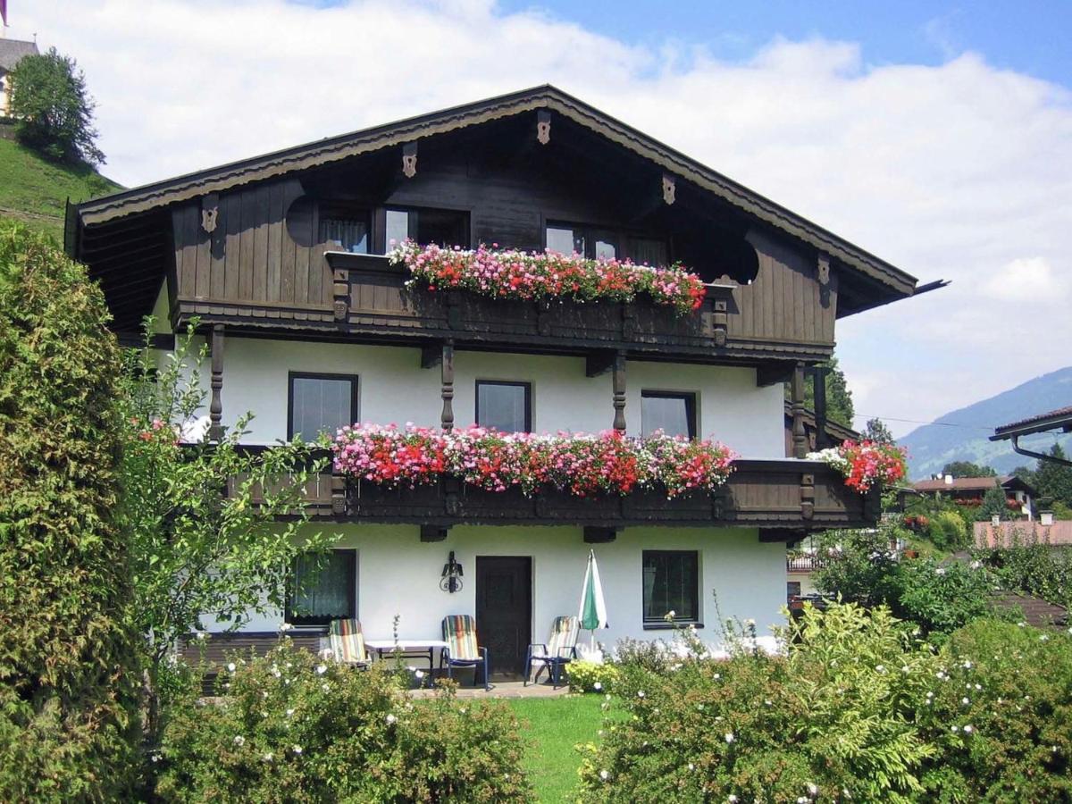 B&B Uderns - Splendid Apartment in Fugen near Ski Area - Bed and Breakfast Uderns