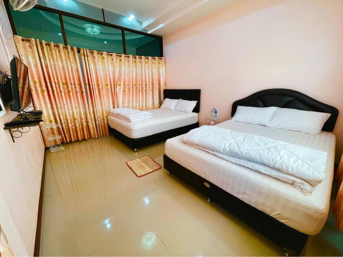 Standard Queen Room with Two Queen Beds