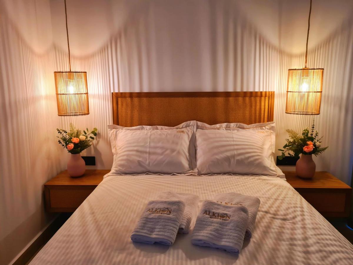 Alkion Boutique Living - Chambres d’hôtes Néa Vrasná