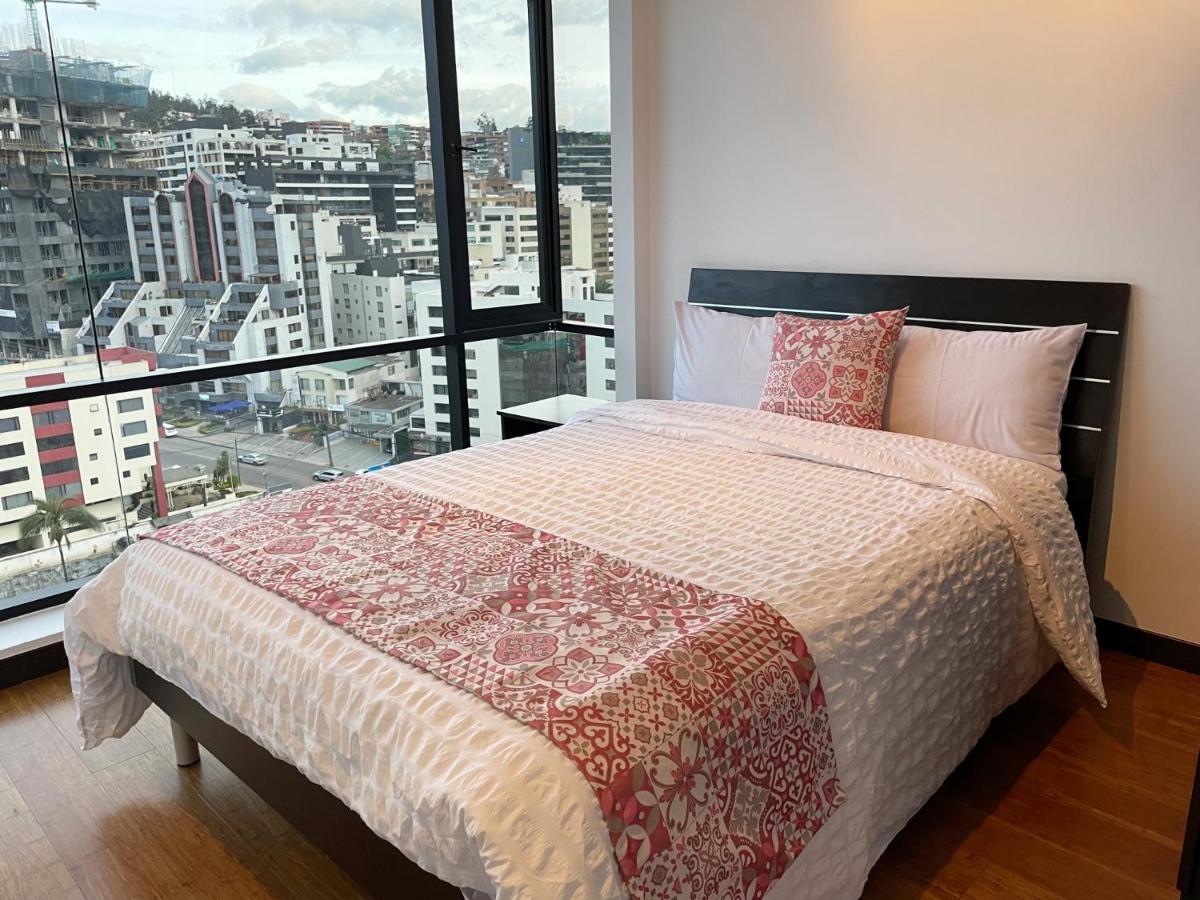 B&B Quito - Departamento de Lujo La Carolina - Quicentro Shopping - Bed and Breakfast Quito