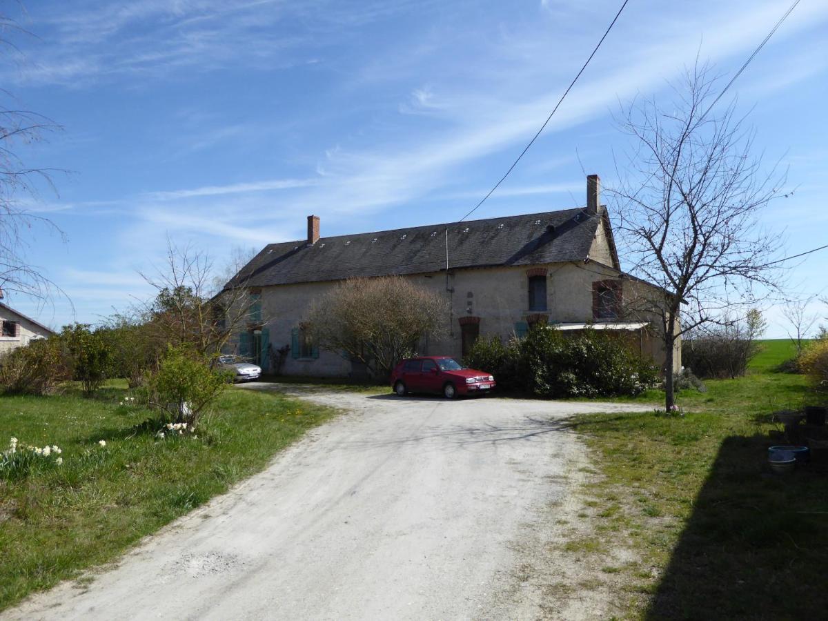 joli gite au calme proche d'Issoudun (17 km) - B&B