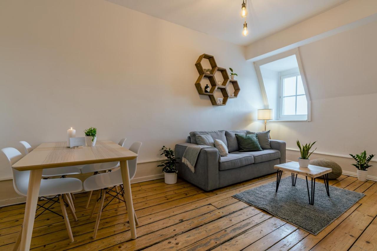 B&B Biel - Eigene Wohnung im Stadtzentrum mit wunderschöner Dachterrasse - Bed and Breakfast Biel