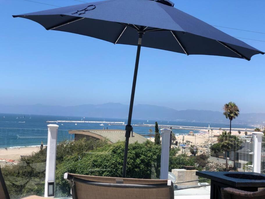 Incredible Los Angeles Beach Home with Amazing Ocean Views - B&B Los Angeles