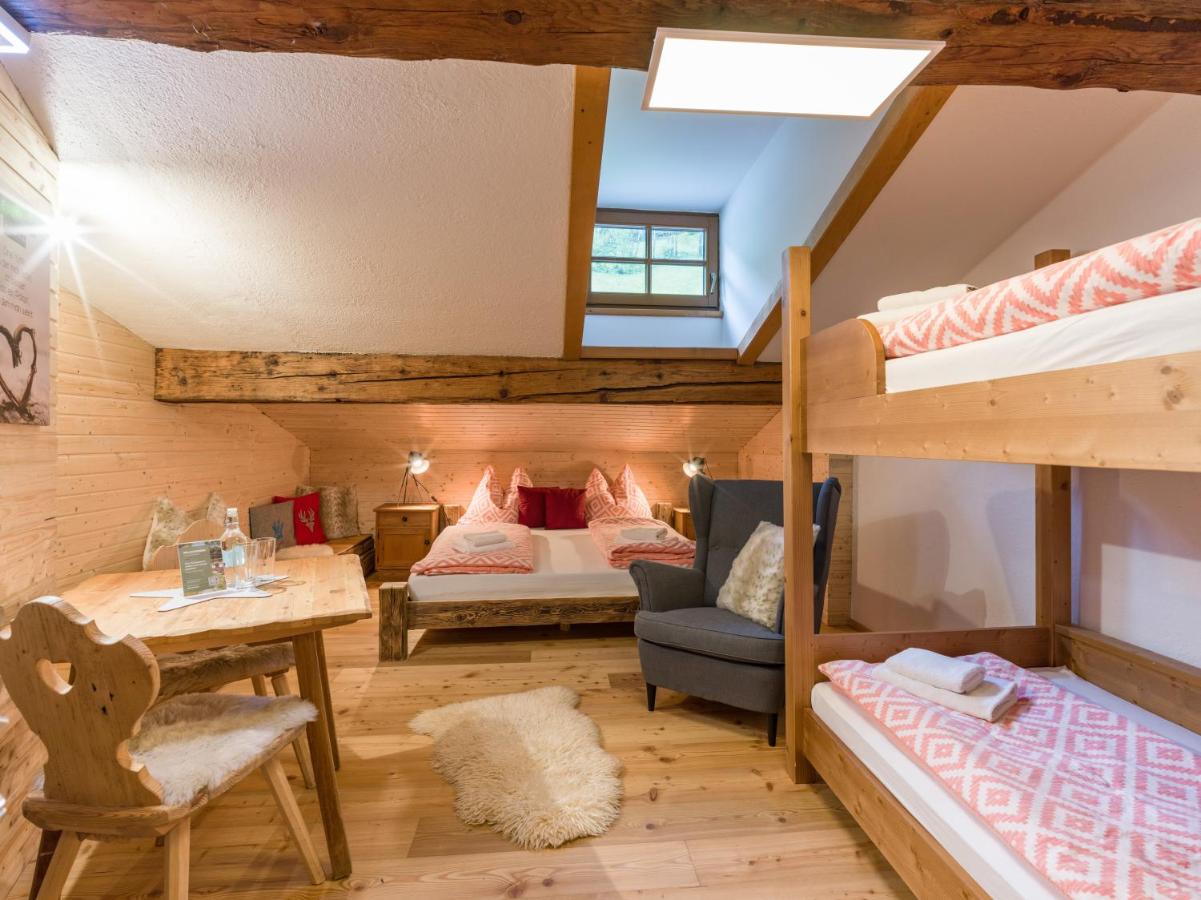 Chambre Quadruple Économique avec Salle de Bains Commune