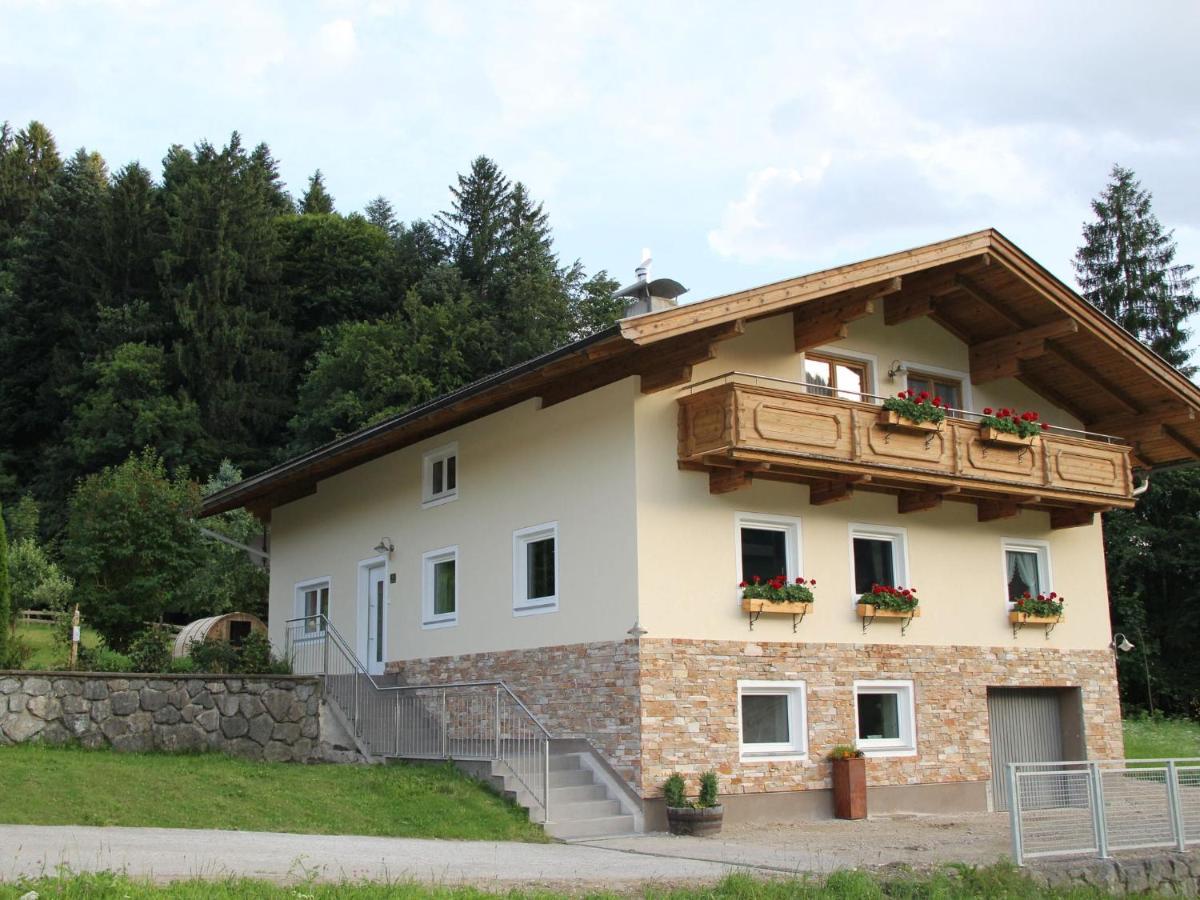 B&B Itter - Spacious Chalet near Ski area in Itter - Bed and Breakfast Itter