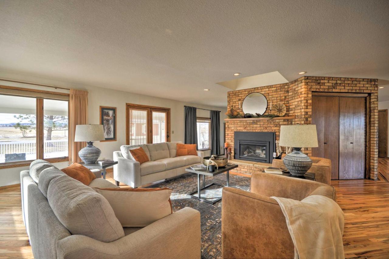 Charming Joliet Ranch House on a Working Farm - B&B