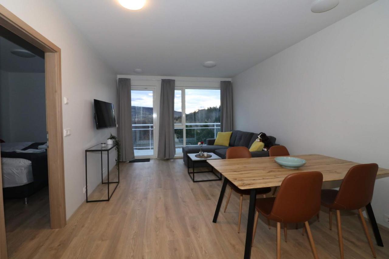 Apartamento con vistas al jardín