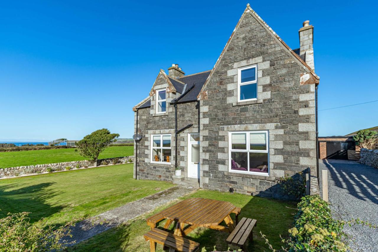 Dourie Farmhouse - Bed and Breakfast Port William