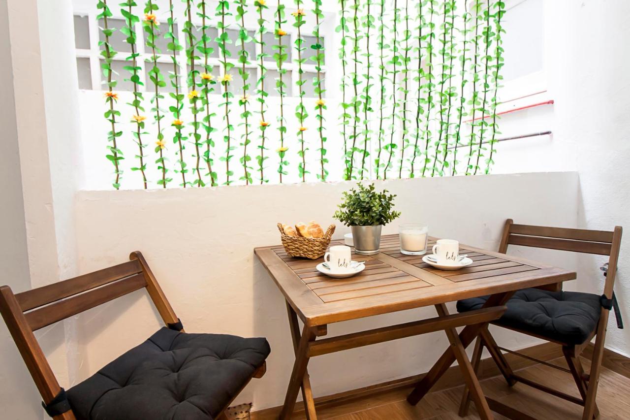 Malaga Center Flat Holidays City Center - B&B Málaga