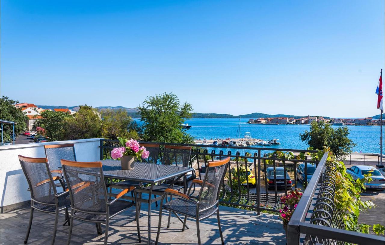 B&B Šibenik - Nice Apartment In Sibenik With 3 Bedrooms And Wifi - Bed and Breakfast Šibenik