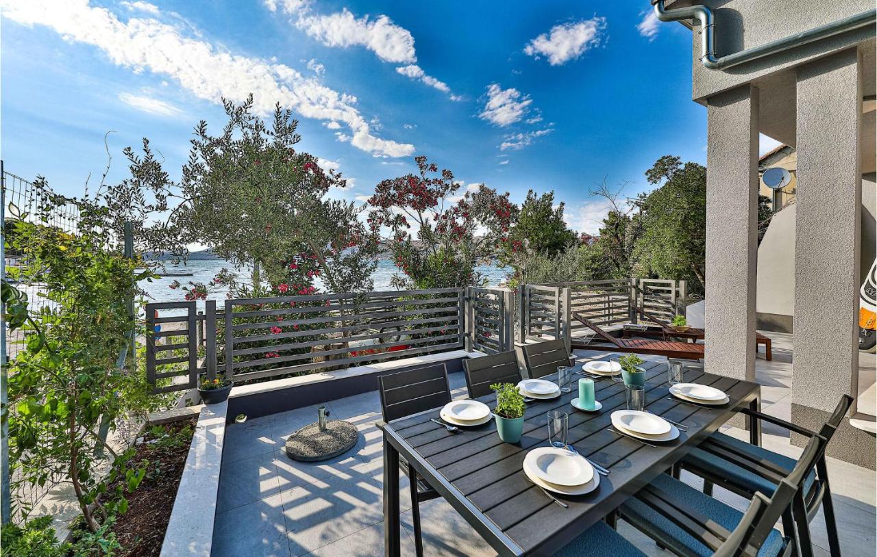 Gorgeous Home In Okrug Gornji With Wifi - B&B Trogir
