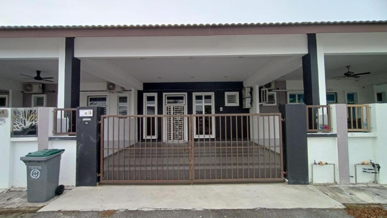 B&B Batu Pahat - Bushra Guest House, Batu Pahat - Bed and Breakfast Batu Pahat