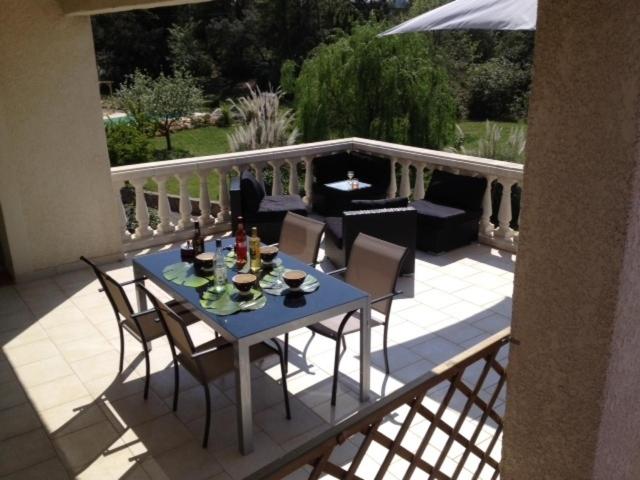 Apartment mit Terrasse