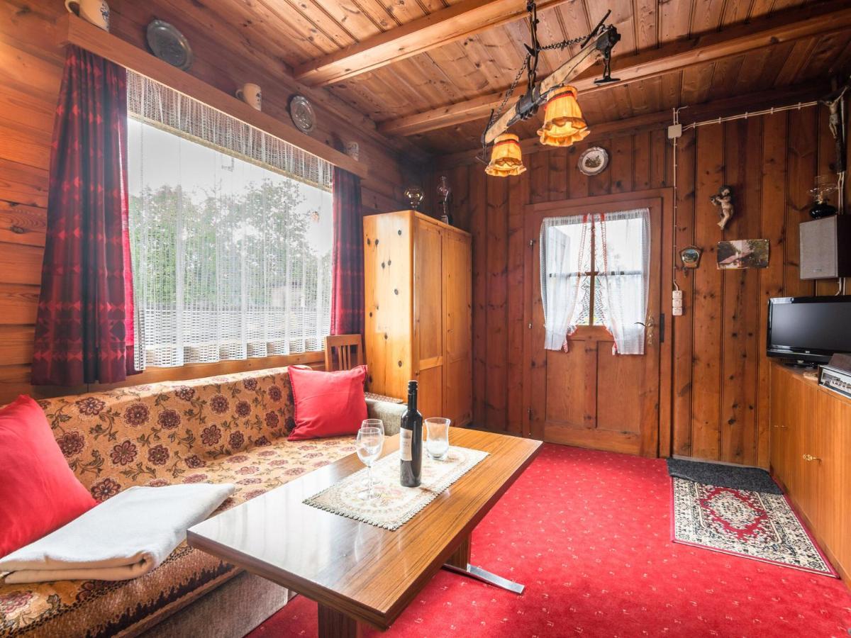 B&B Obsteig - Cozy Chalet in Obsteig with Terrace - Bed and Breakfast Obsteig