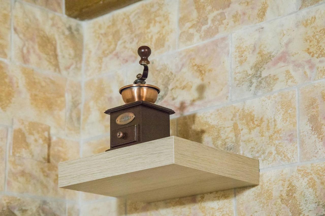 Olimpias Old Town Apartment - B&B Grevediana