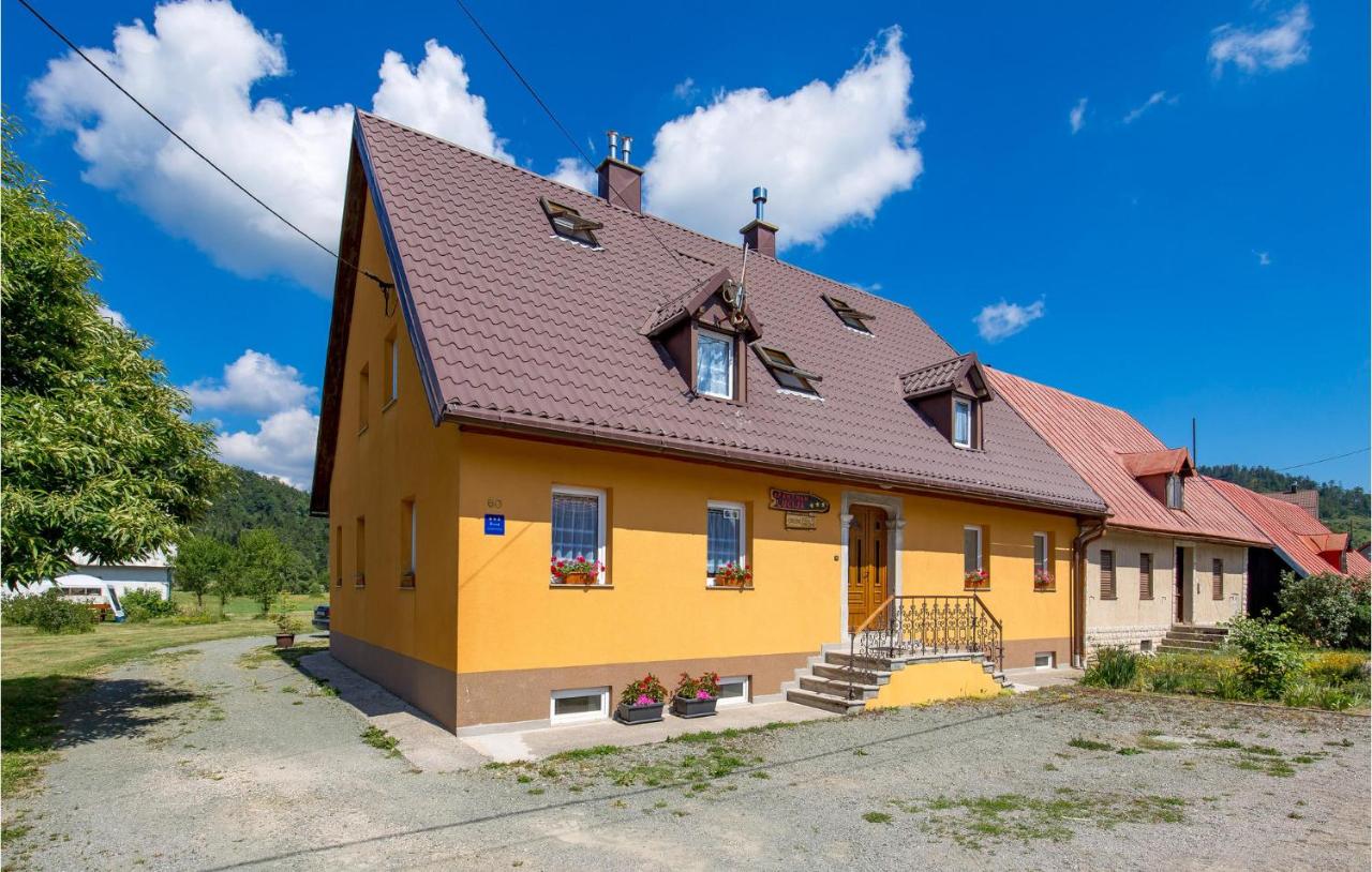 B&B Fužine - Cozy Apartment In Fuzine With Kitchen - Bed and Breakfast Fužine