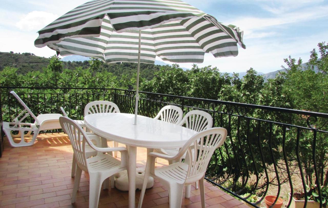 B&B Casa Pitti - 3 Bedroom Amazing Home In Valle Di Rostino - Bed and Breakfast Casa Pitti