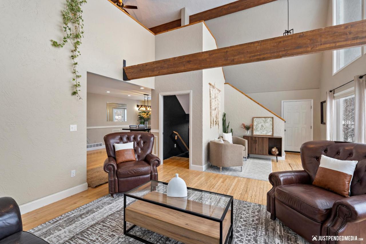 Portage Place Family Retreat - B&B Wasilla