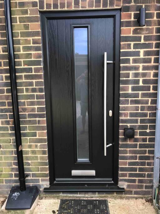 Goring Beach Studio - 2 min walk from seafront - Ferienwohnung