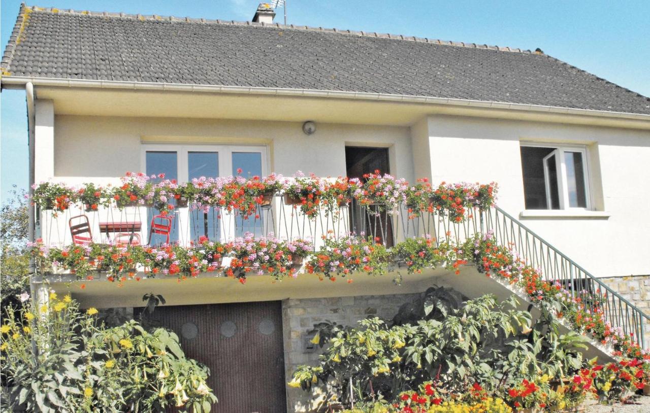 B&B Lithaire - Stunning Home In Montcenelle With 2 Bedrooms - Bed and Breakfast Lithaire