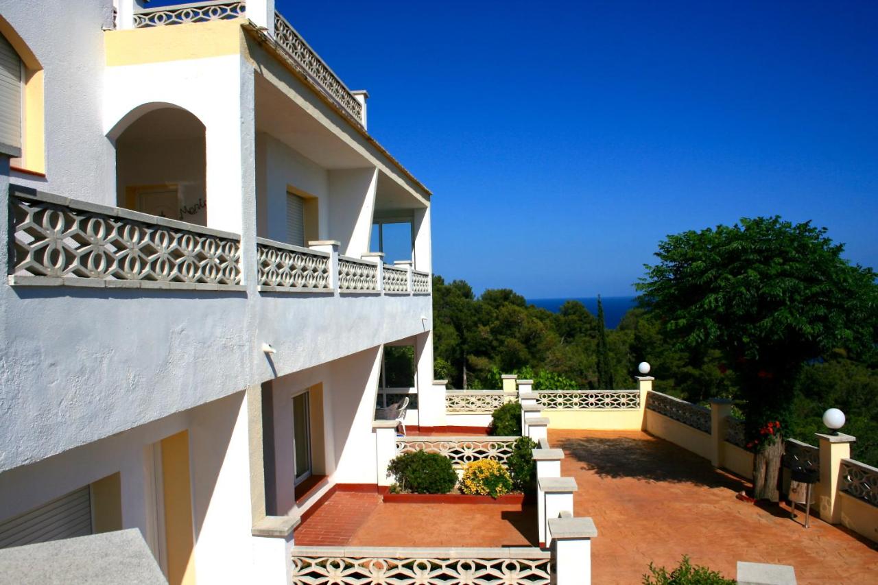 Apartamentos Famara - B&B