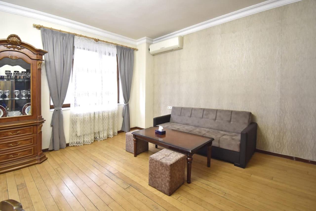 Byuzand7 new building in Republic Square - Chambres d’hôtes Erevan