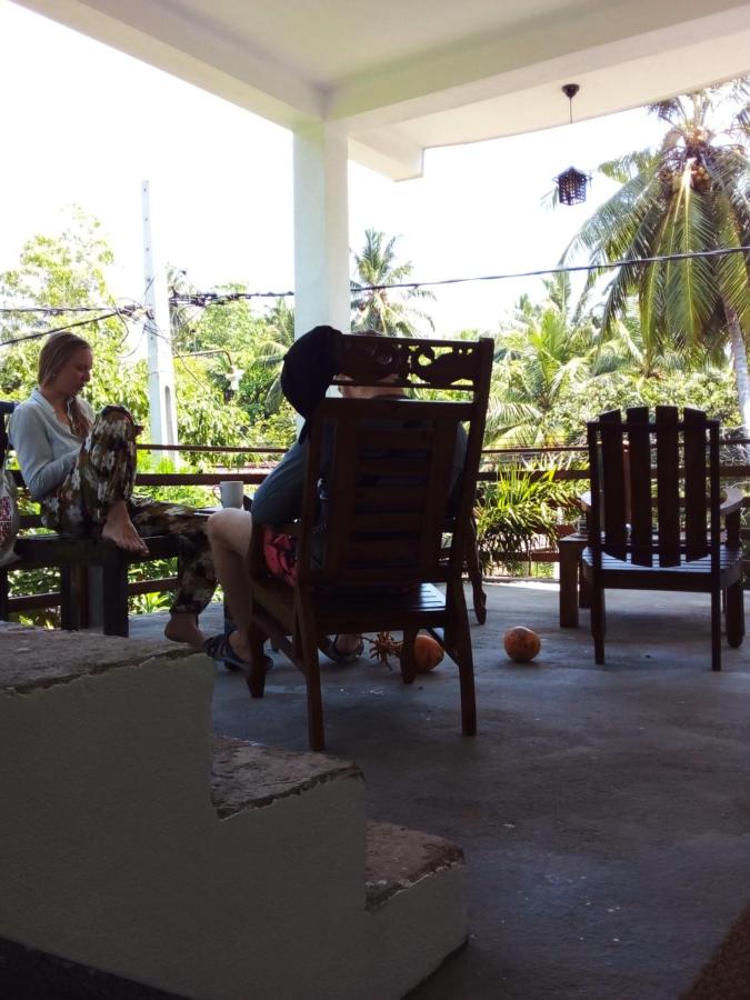 Siyon Yula - Guest House - Bed and Breakfast Hikkaduwa