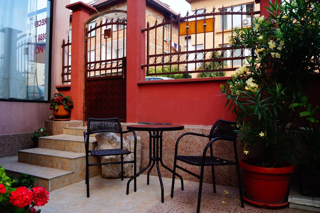 Guest House Dara - B&B Tsarevo