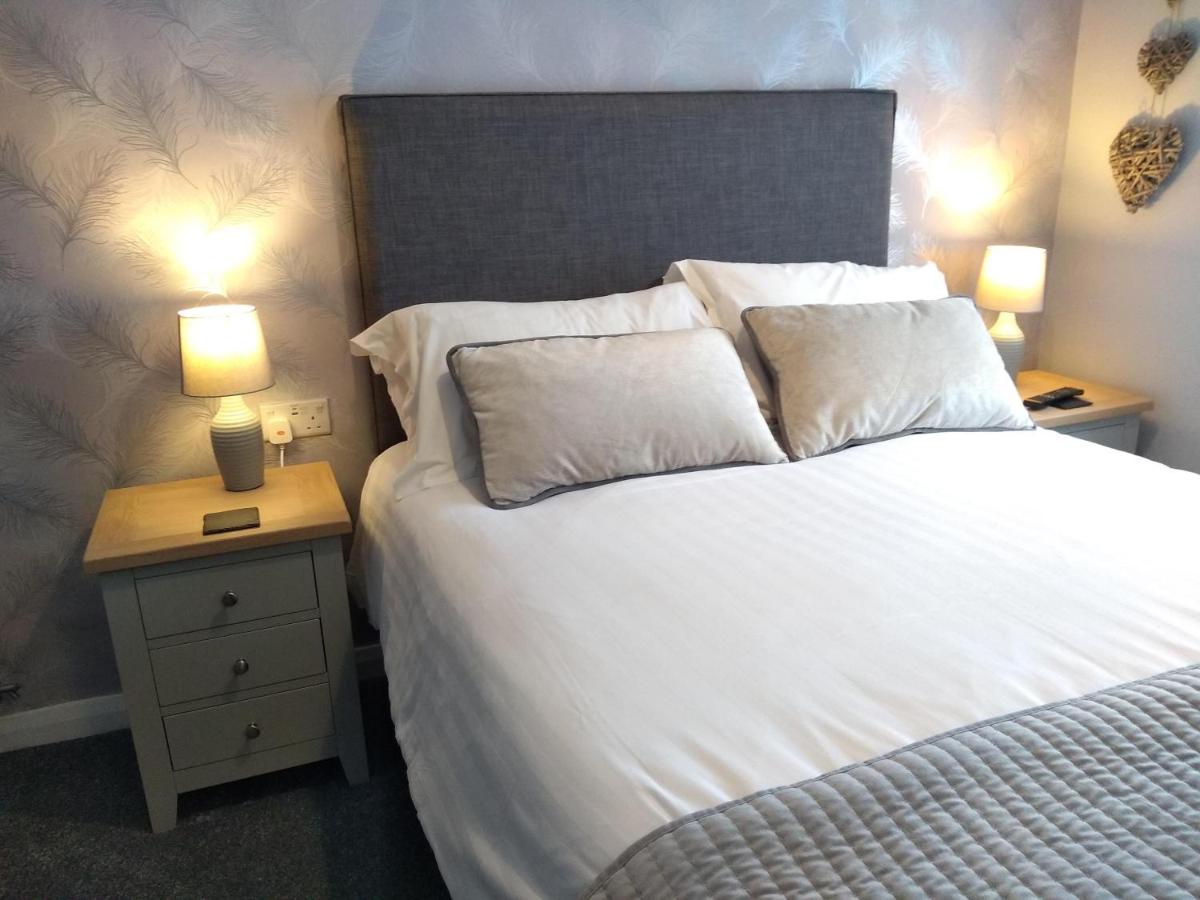 Double Room with Shower