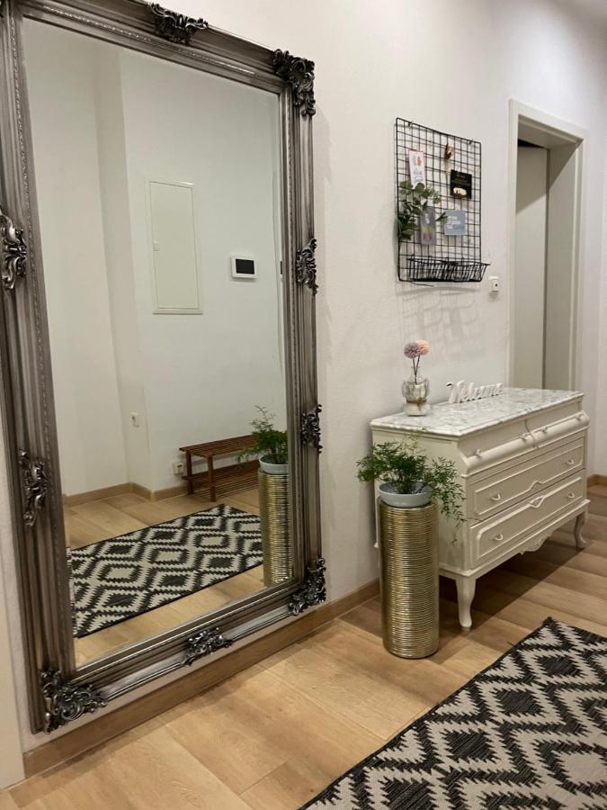 Zentrale Ferienwohnung - B&B