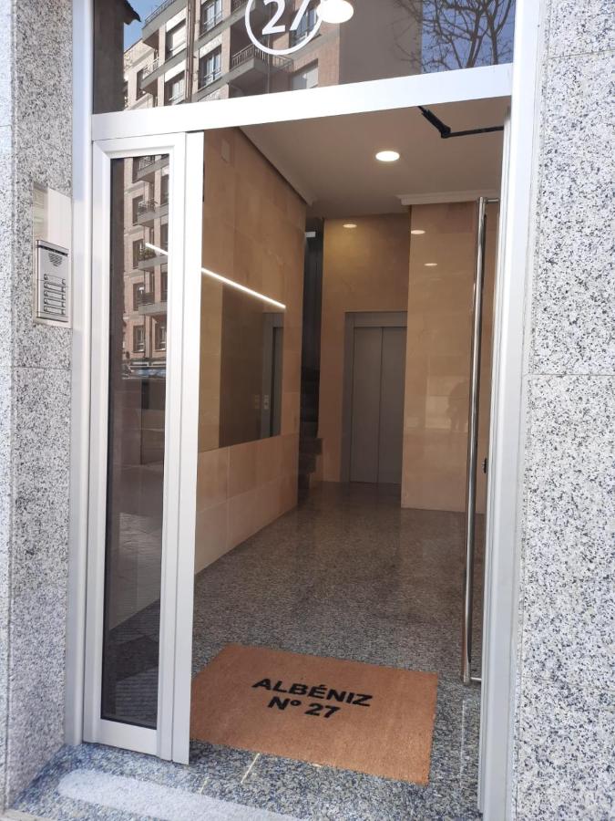 Apartamentos Milán 1 wifi y parking gratuito - Bed and Breakfast