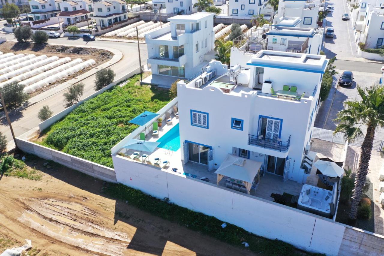 Villa met Uitzicht op Zee
