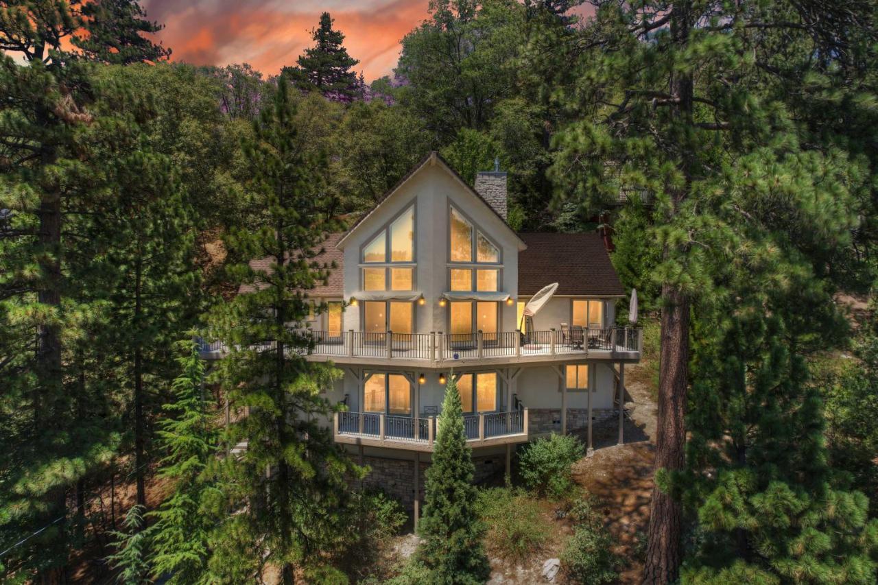 B&B Lake Arrowhead - Beautiful Lake Arrowhead Cabin with EV Charger - Bed and Breakfast Lake Arrowhead