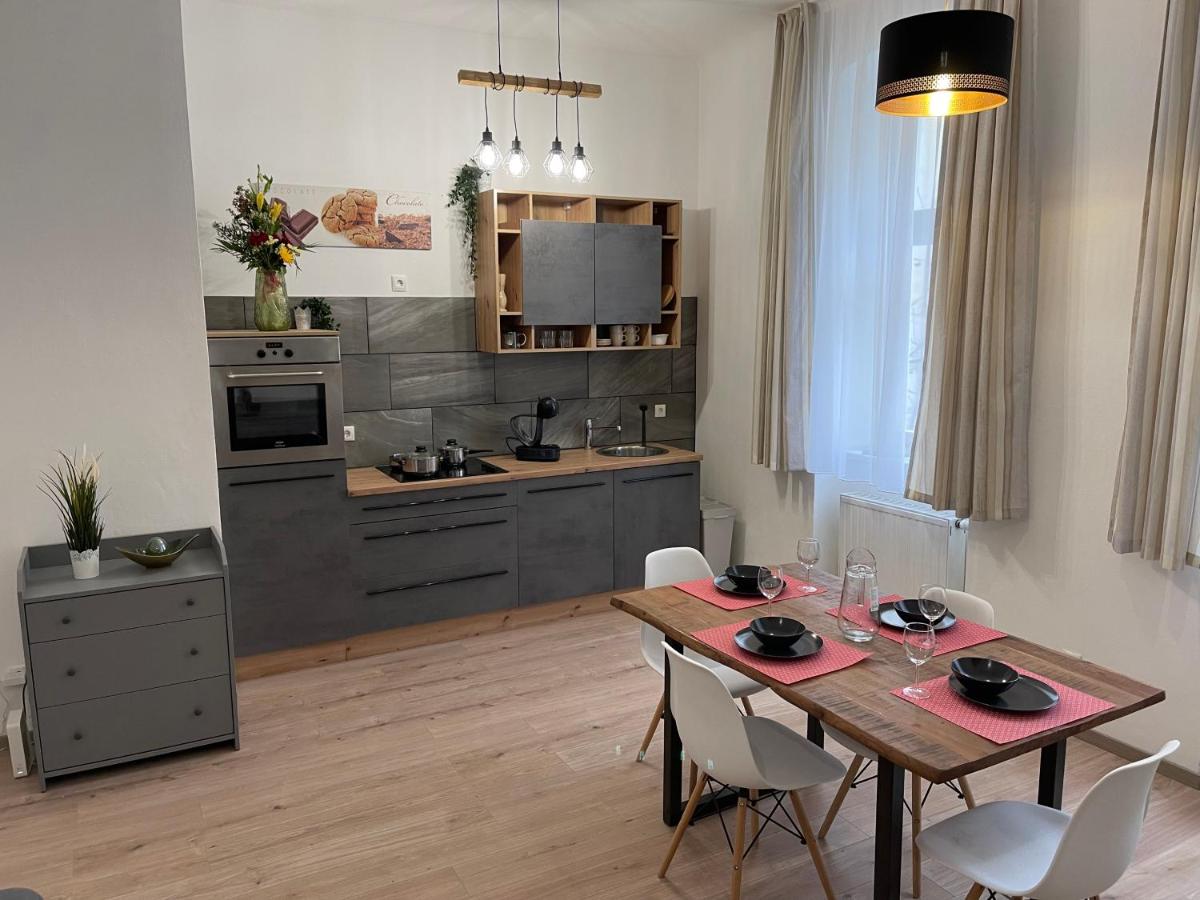 B&B Vienna - Gesamte Unterkunft für 4 Personen Top 8 - Bed and Breakfast Vienna