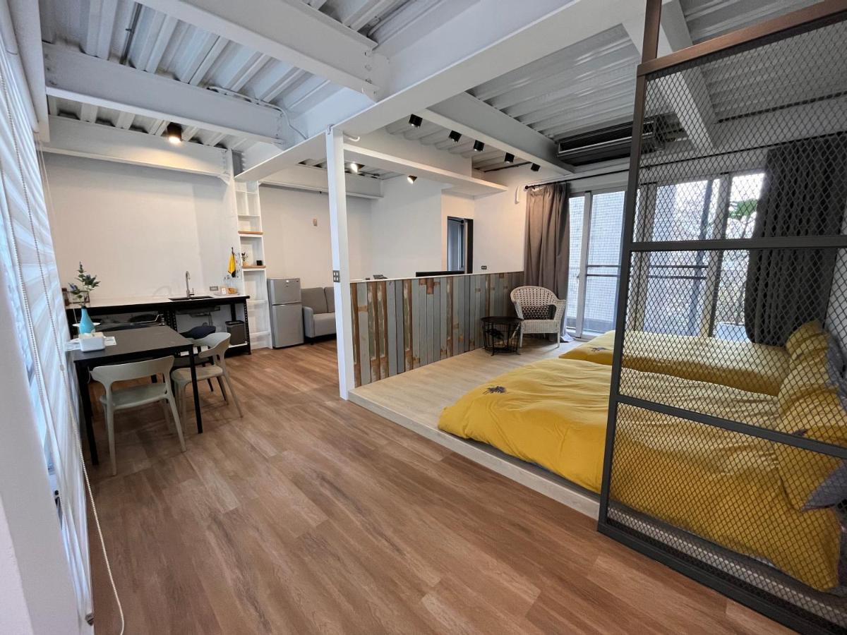 Camera Quadrupla Deluxe