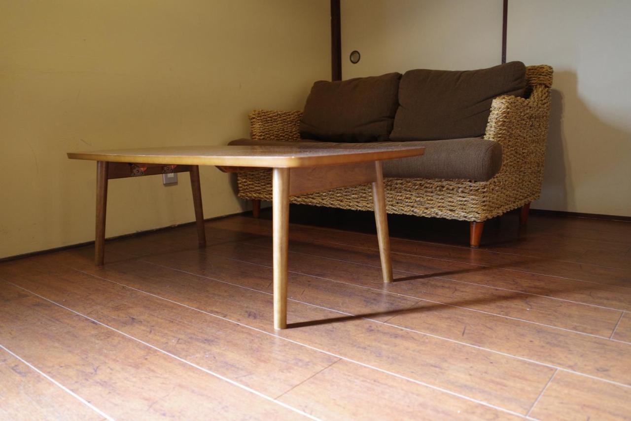 Economy Triple Room with Shared Bathroom