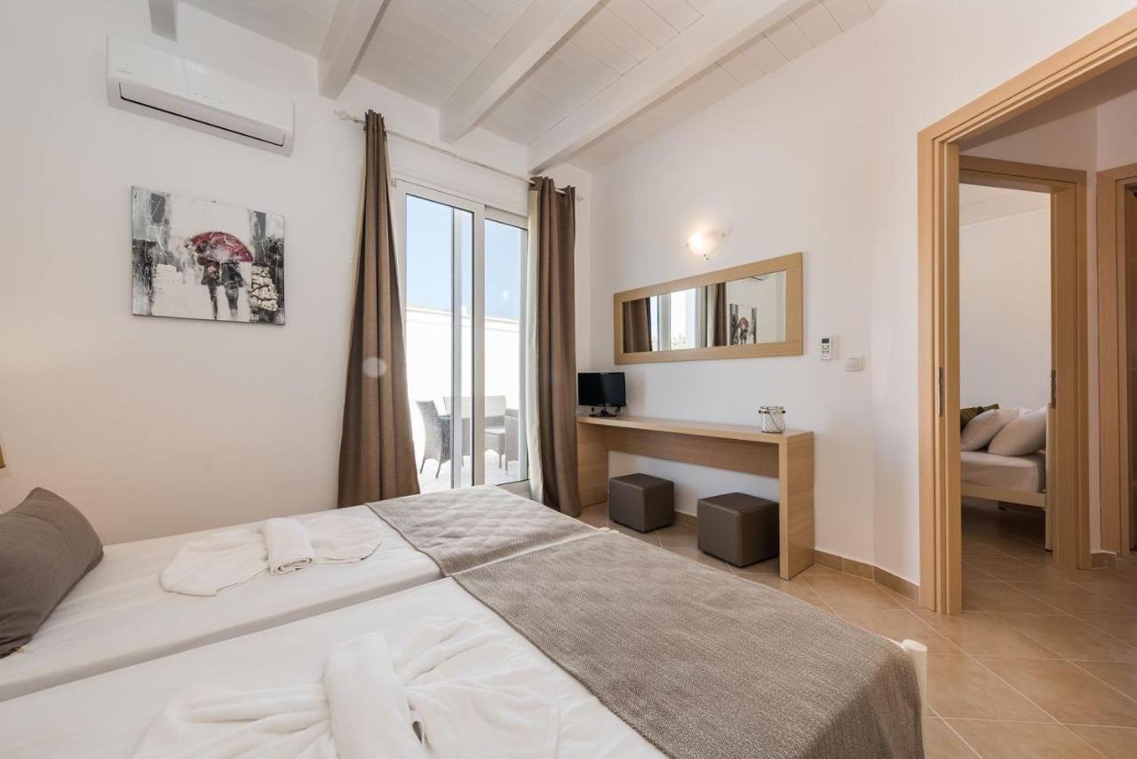 Villa Astro- Less than 5-Min Walk to Kalivaki Beach - Ferienwohnung