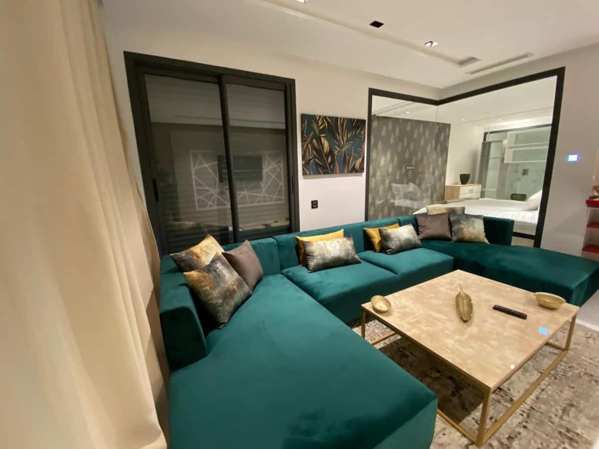 THE DREAM 12 - SENSATIONAL & COMFORTABLE,NEW FLAT - B&B
