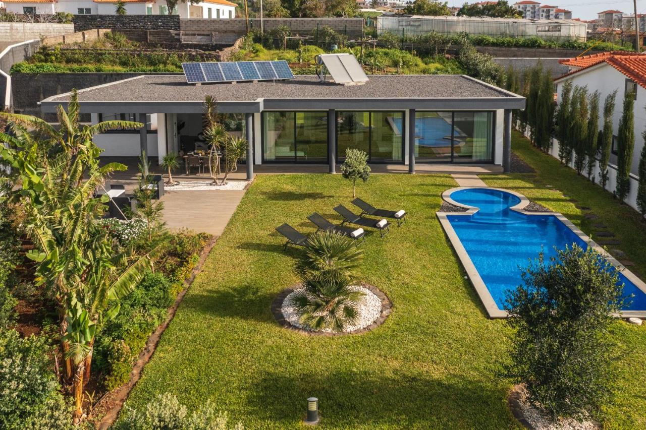 Modern villa pool garden seaview Ocean Sunset - B&B
