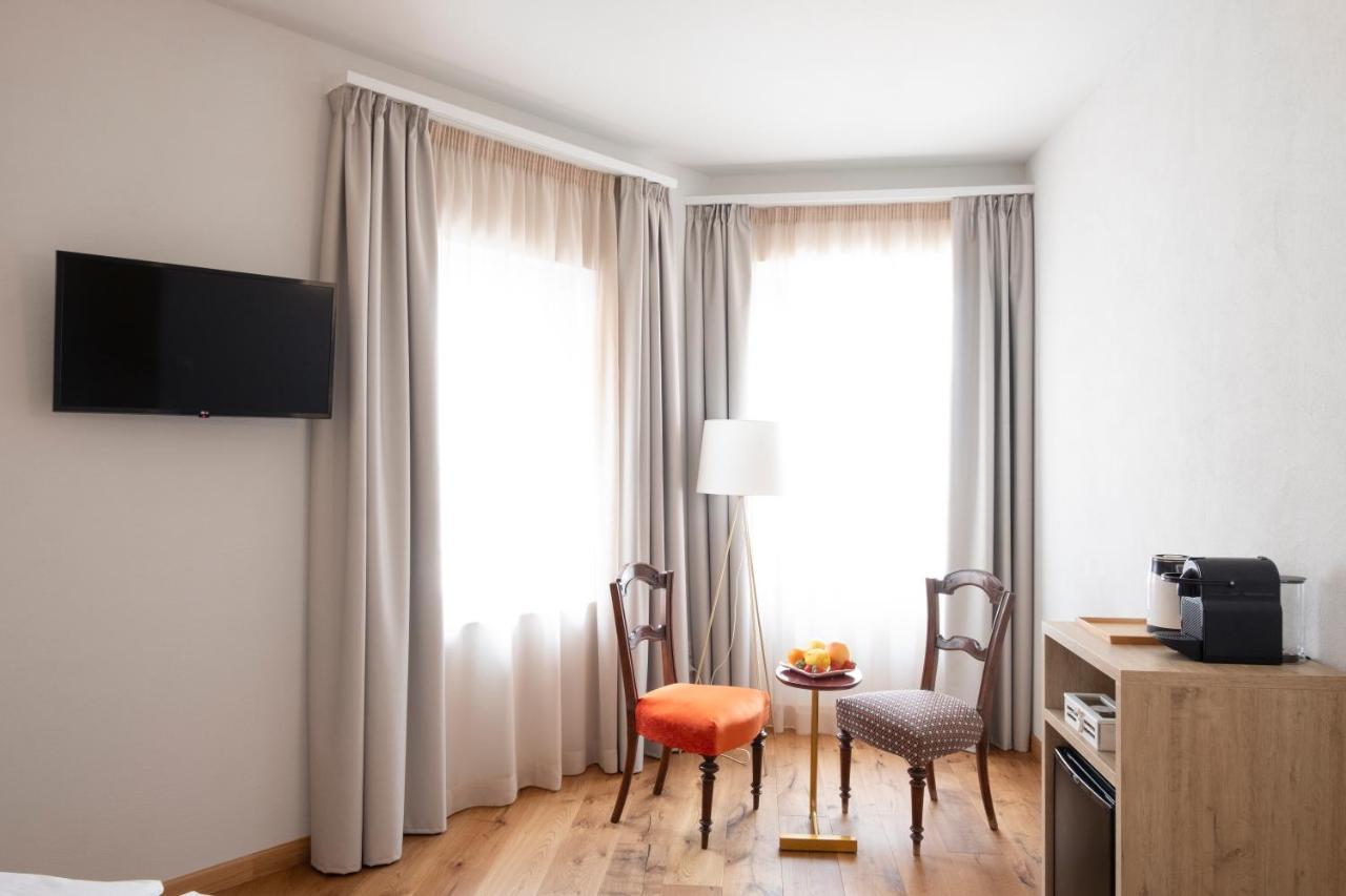 Habitación Doble con vistas a la montaña
