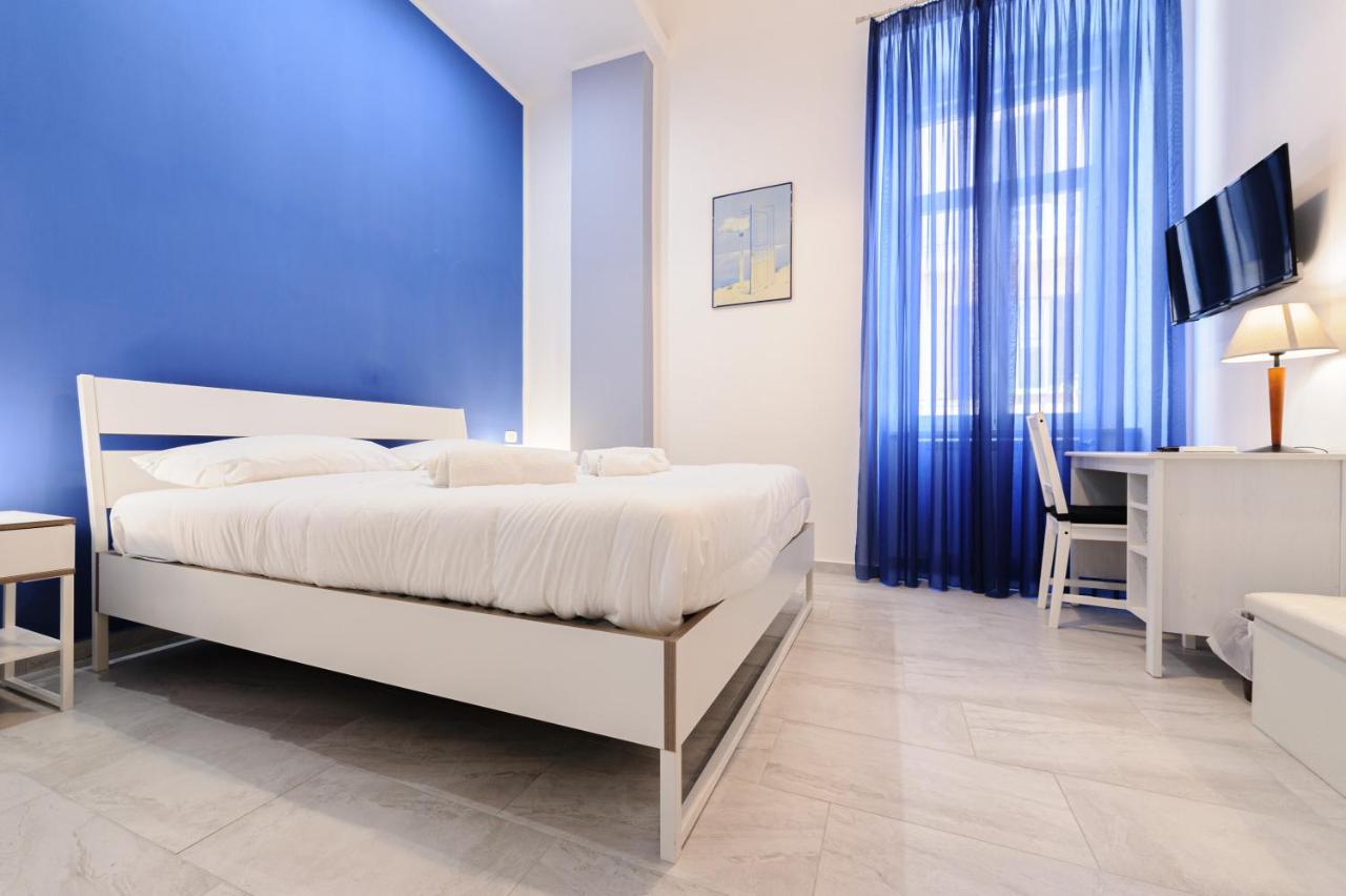 Via Aniello Falcone 72b - B&B