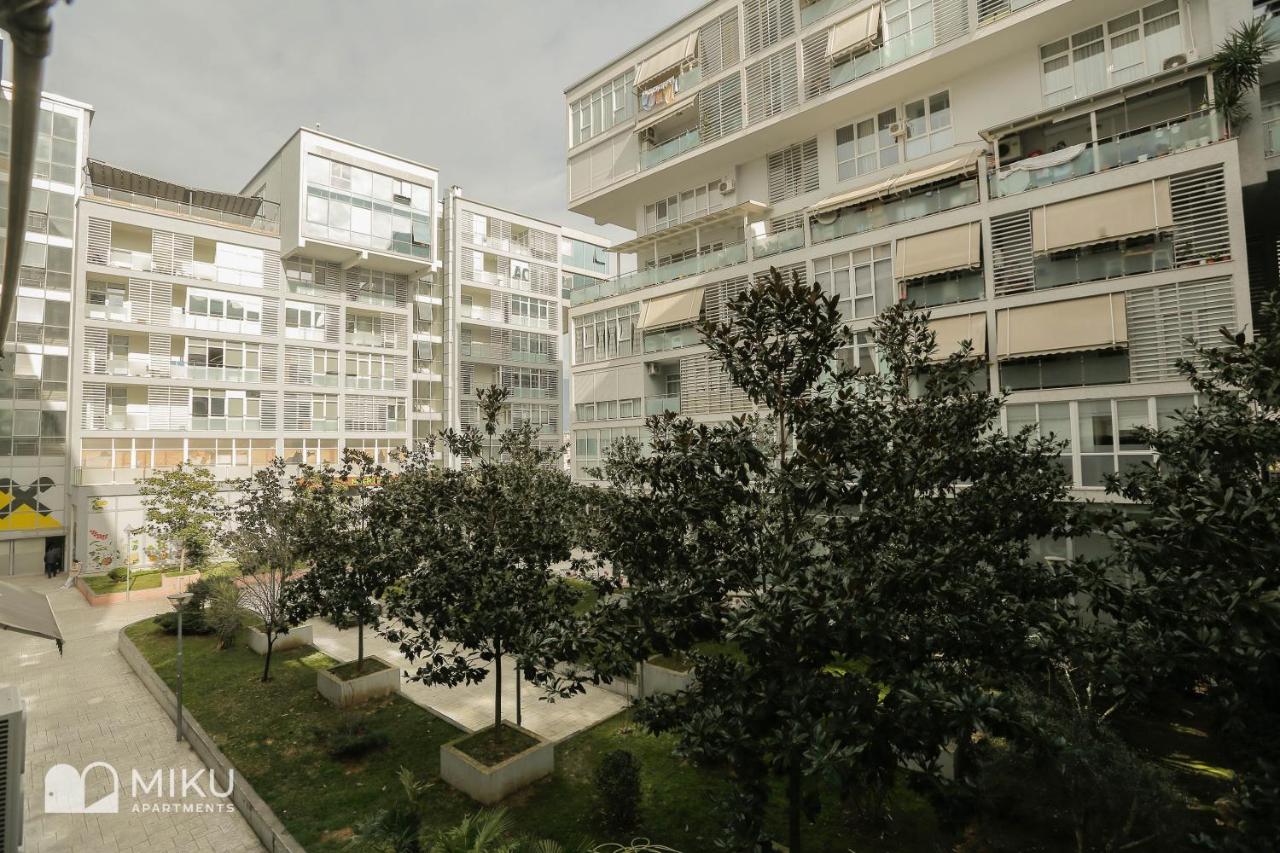 Miku Apartment - Perfect 1Bedroom At Komuna e Parisit - B&B