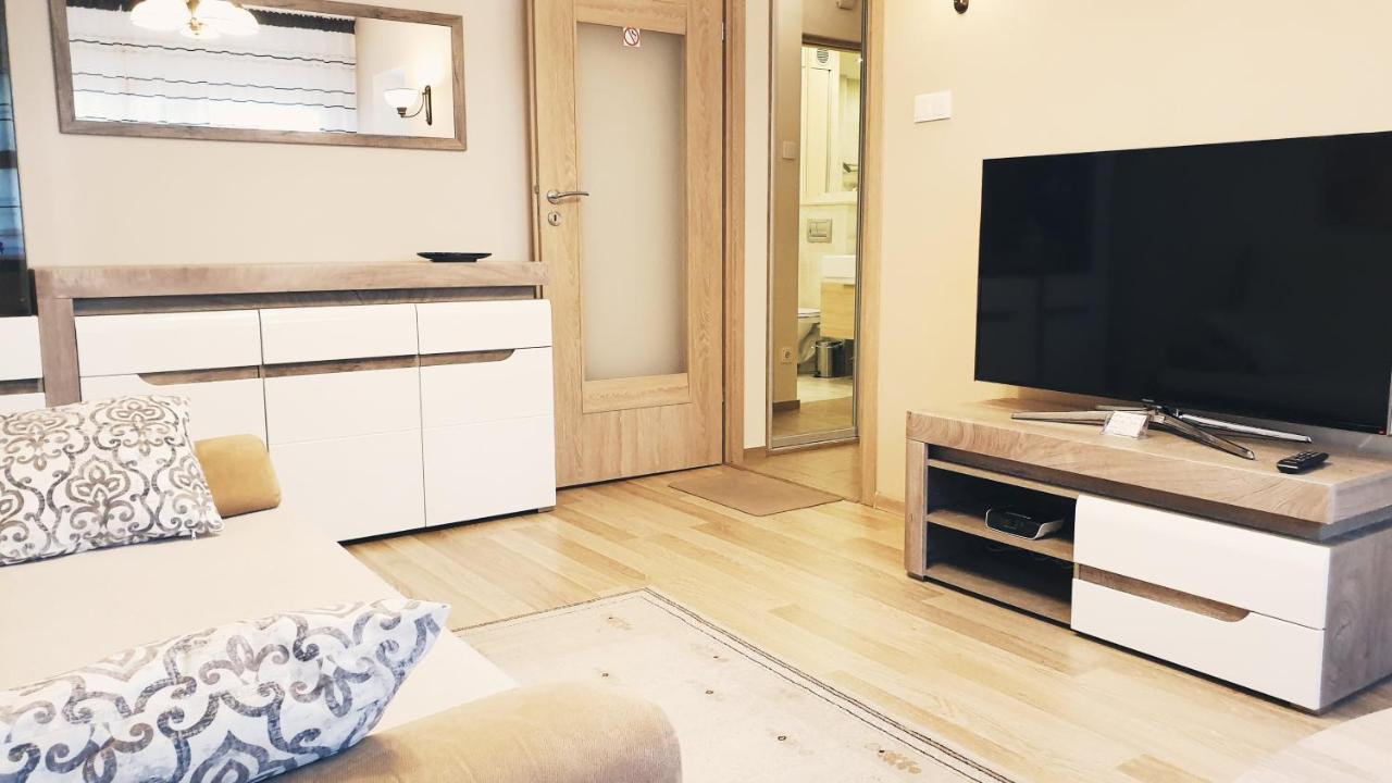 Studio City centre Lutomierska Manufaktura - B&B