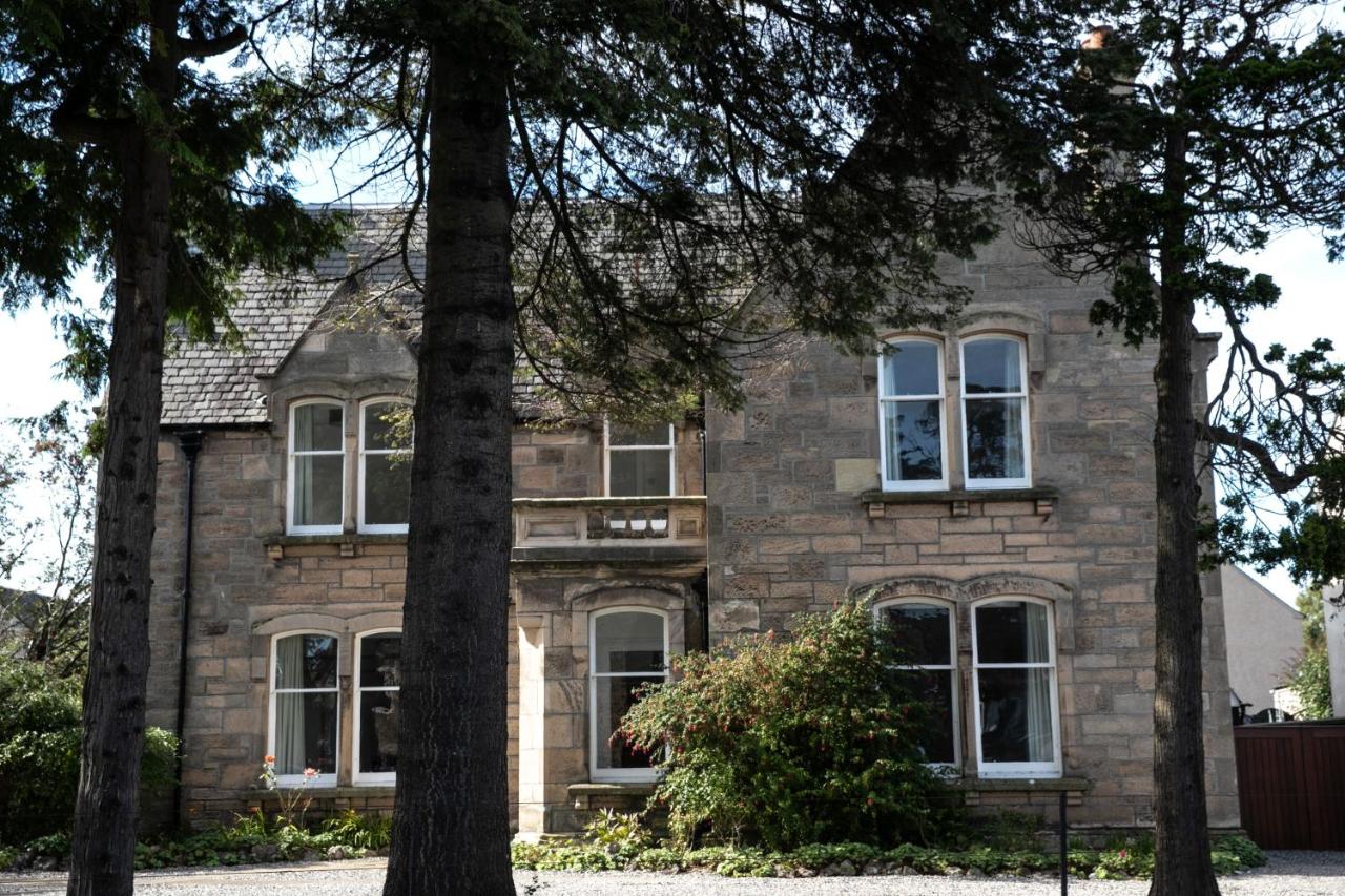 Whitecraigs - B&B