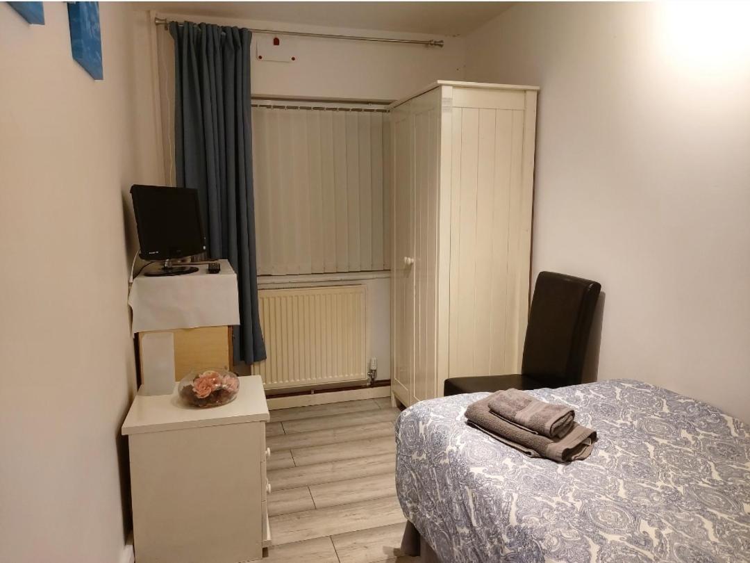 Budget Single Room